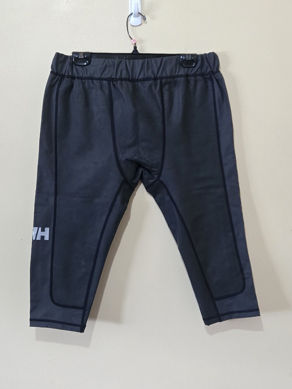NWT Helly Hansen 3/4 Windguard Pants